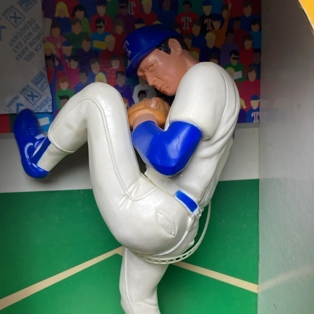 Nolan Ryan Hartland Limited Edition statue 8”